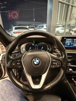 بی ئێم دەبڵیو سیریەس 5